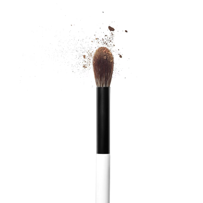 Makeup By Mario EF2 Makeup Brush EF 2 - Application