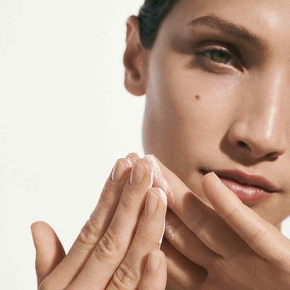 La Mer Crème de la Mer Moisturizing Cream - Image 7