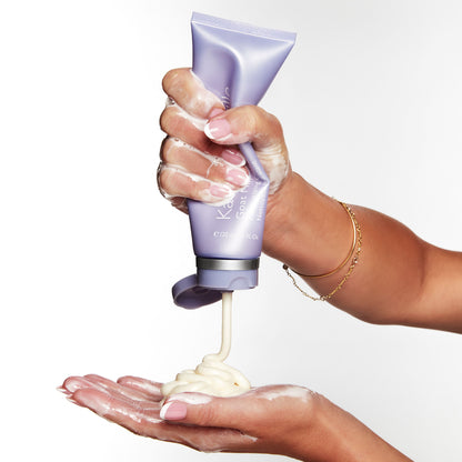 Kate Somerville Goat Milk Moisturizing Cleanser - Application
