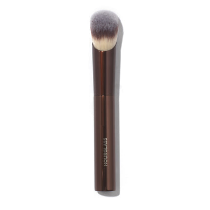 Hourglass Ambient Soft Glow Foundation Brush