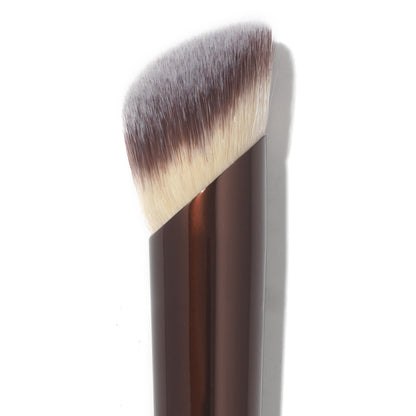 Hourglass Ambient Soft Glow Foundation Brush - Product Details
