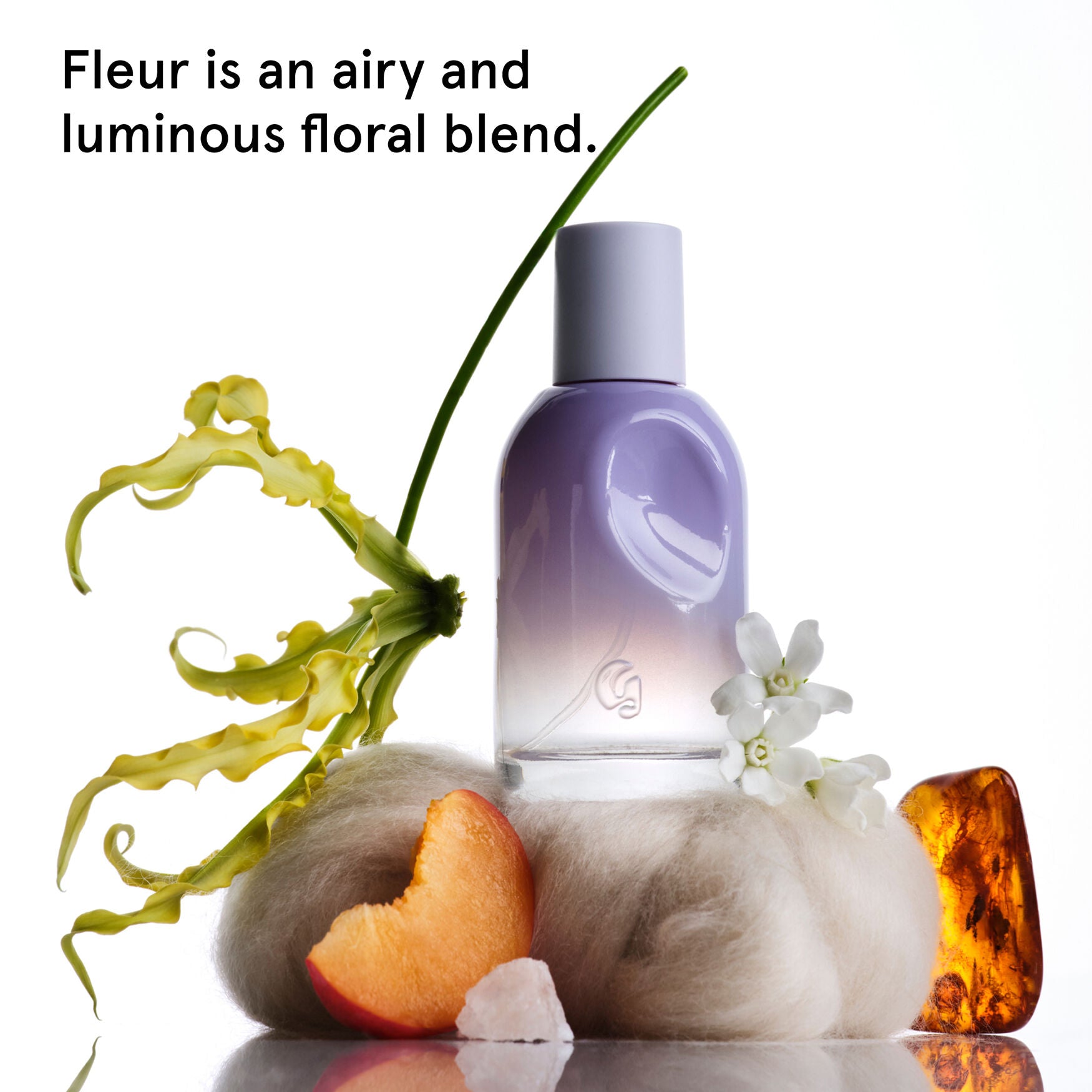 Glossier You Fleur Eau de Parfum - Application
