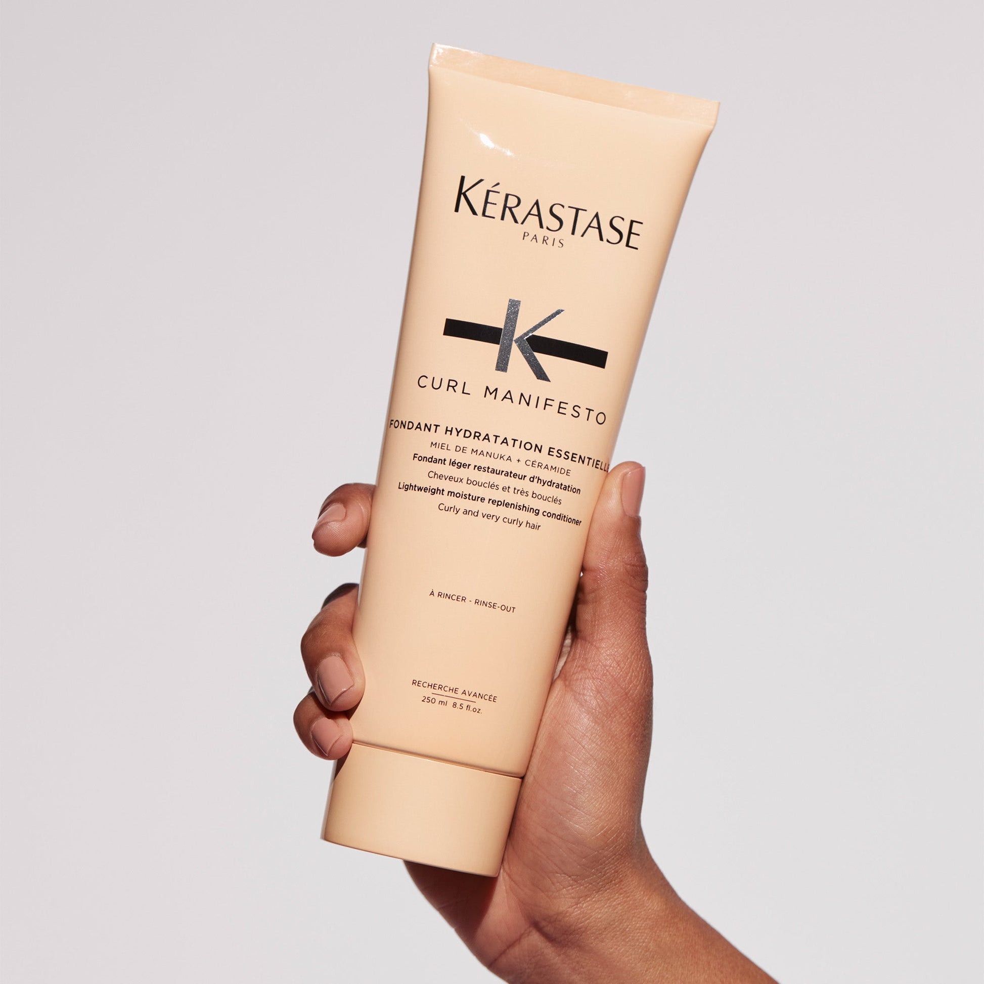 Kérastase Curl Manifesto Fondant Hydratation Essentielle Conditioner - Application