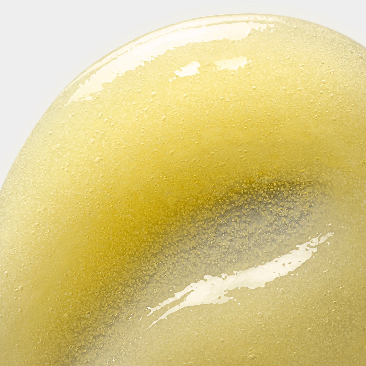 ELEMIS Pro-Collagen Glow Boost Exfoliator - Application