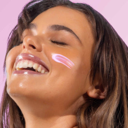 Quick Flick Quick Screen SPF50 Liquid to Powder Mattifying Serum & Primer - Watermelon - Image 5