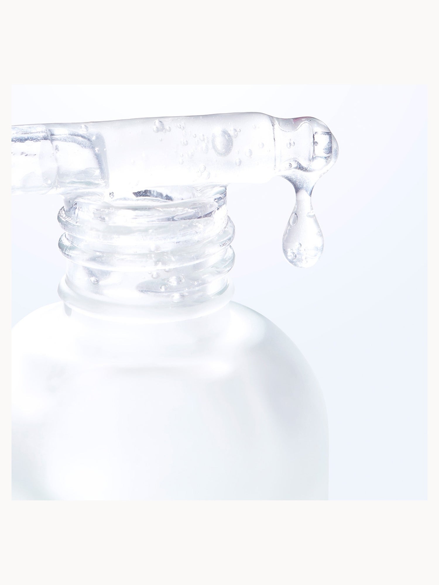 Glow Hub The Scar Slayer Facial Serum - Application