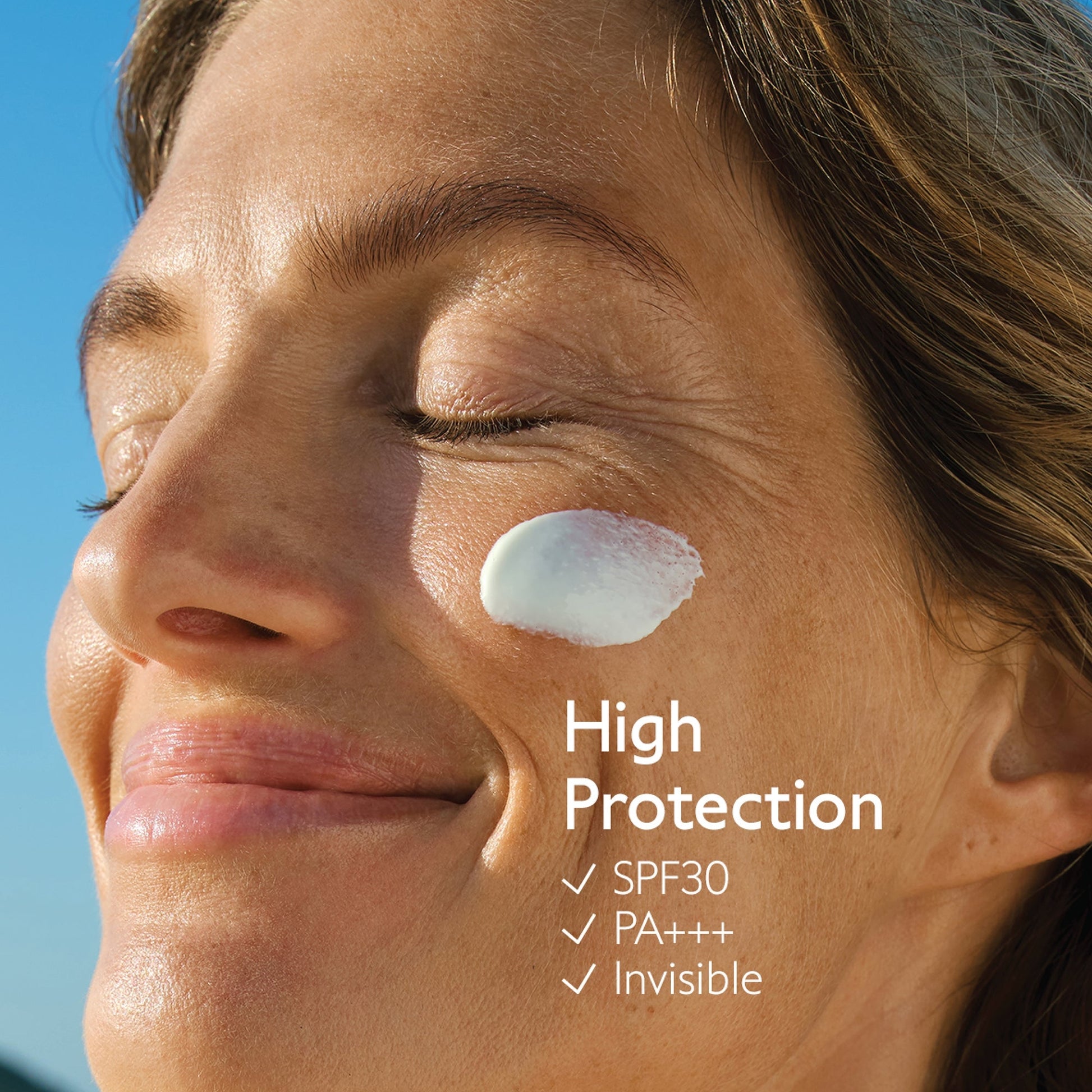 Caudalie Invisible High Protection Spray SPF30 - Application