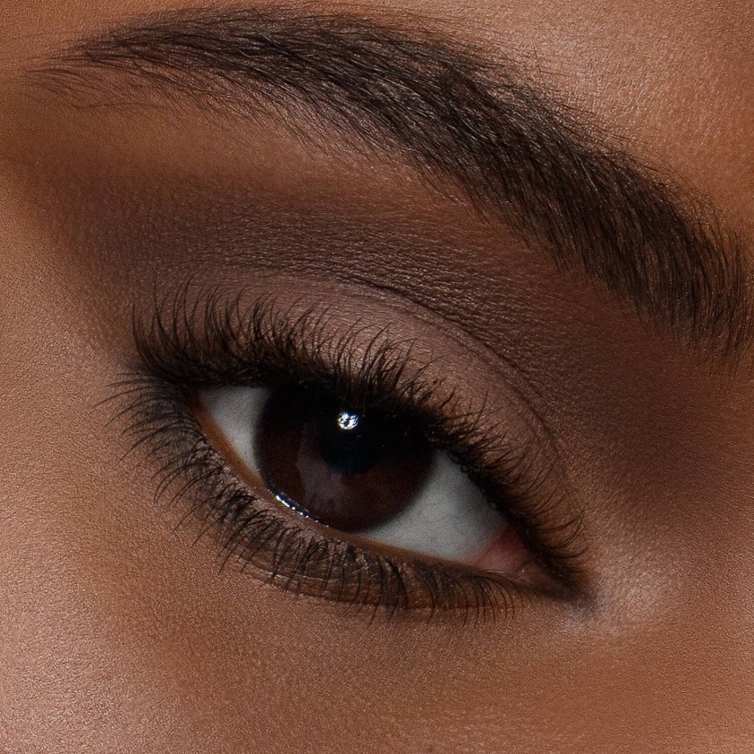 Makeup By Mario Master Mattes Palette - Application