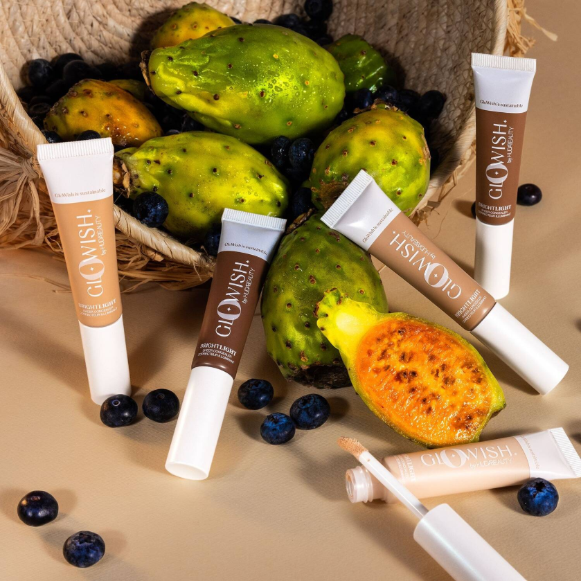 Huda Beauty GloWish Bright Light Sheer Concealer - Image 5