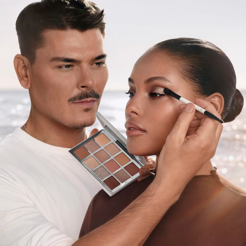 Makeup By Mario Ethereal Eyes Eyeshadow Palette - Application